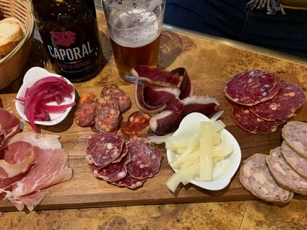 Assiette de charcuterie